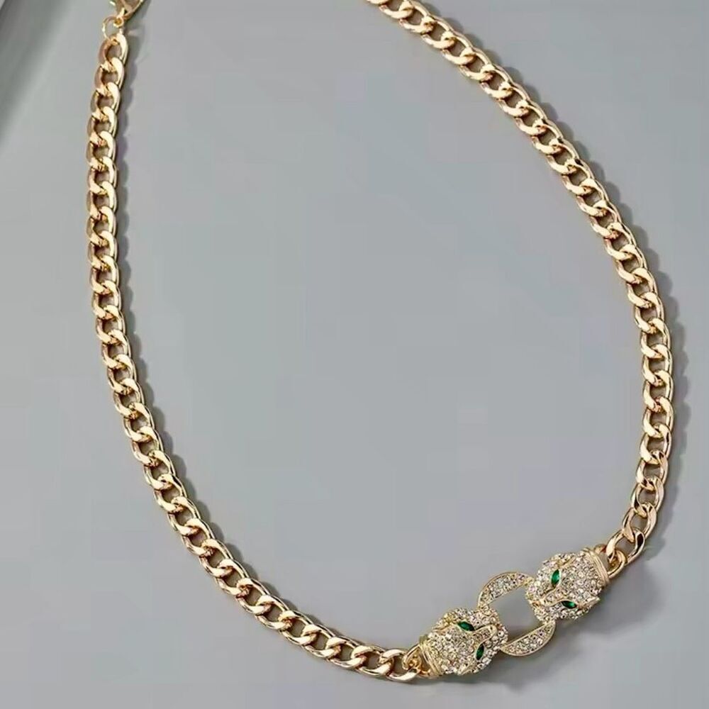 White Diamond Simulated Green Emerald Glass Leopard Head Link Gold Necklace